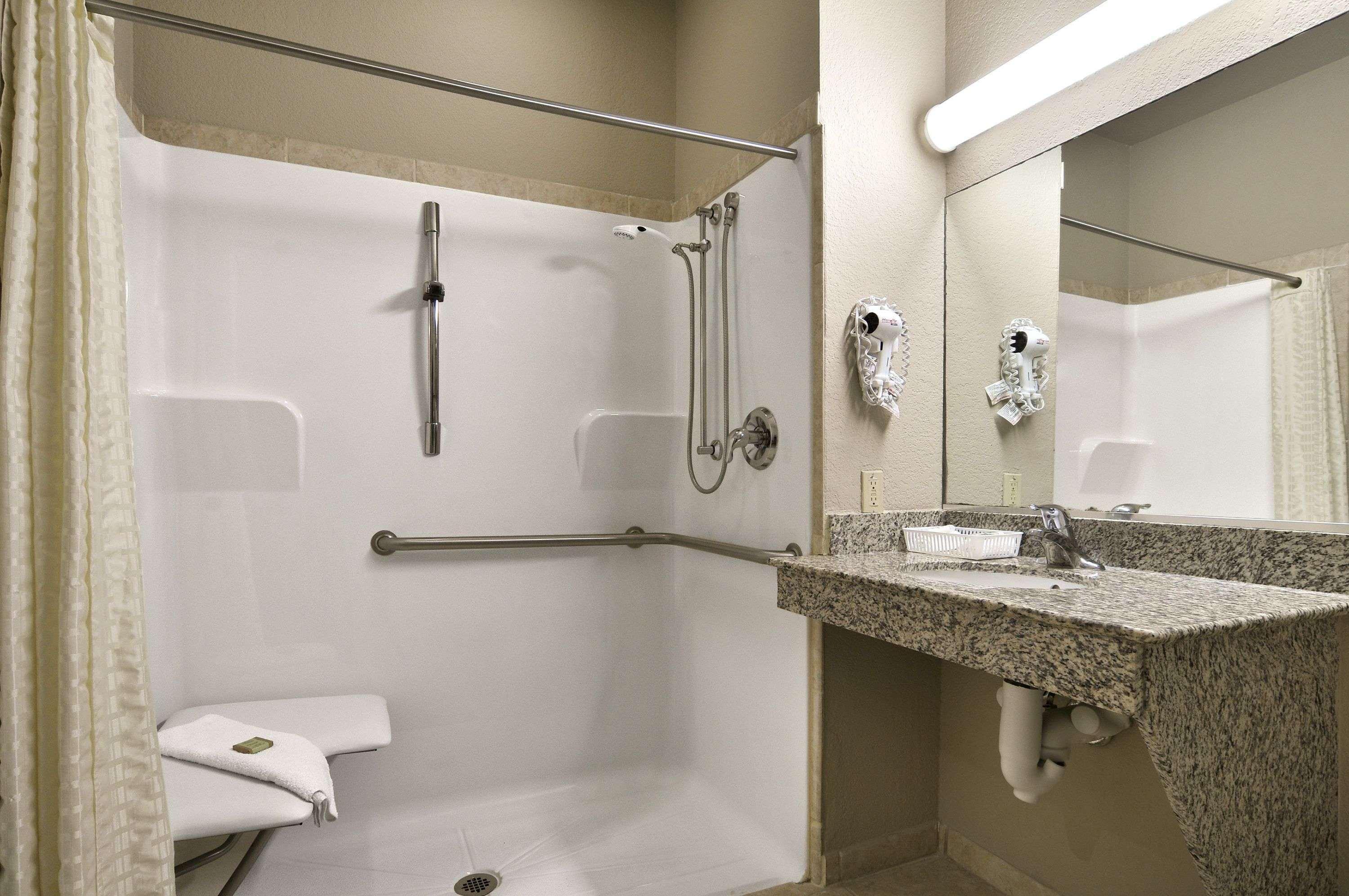 Super 8 By Wyndham San Antonio/Alamodome Area Hotel Kültér fotó