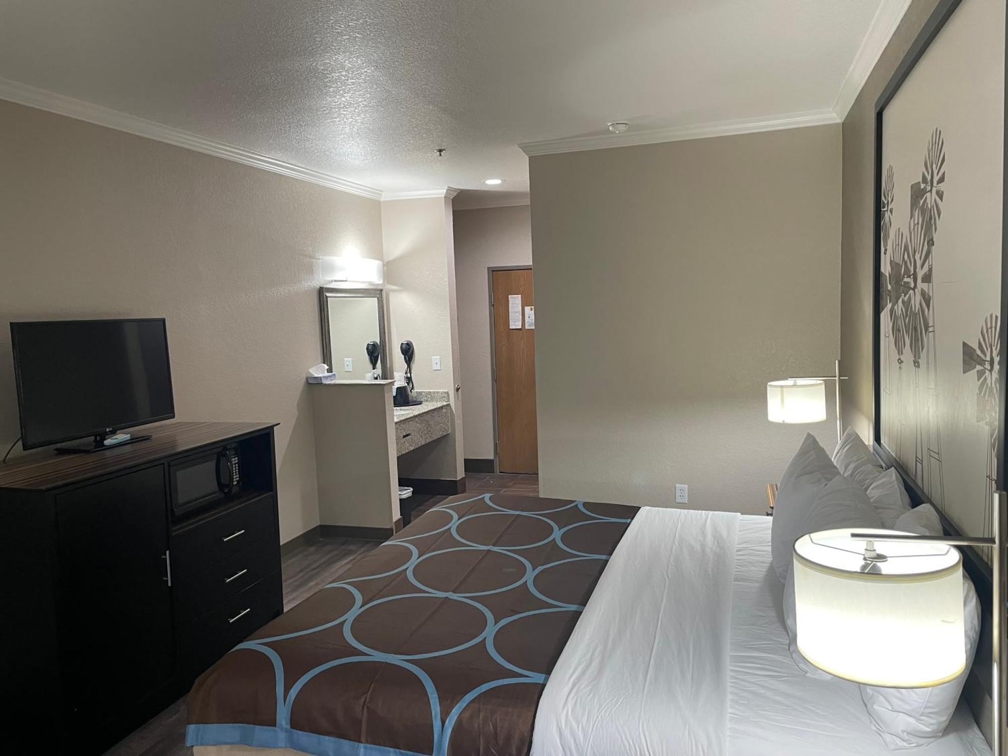 Super 8 By Wyndham San Antonio/Alamodome Area Hotel Kültér fotó